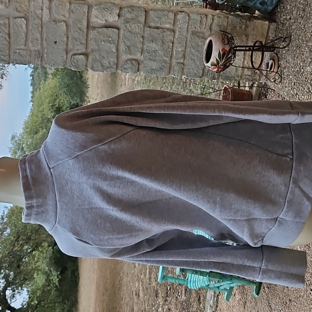 Fabletics Grey Funnel Neck Pullover Sweatshirt Yo… - image 6